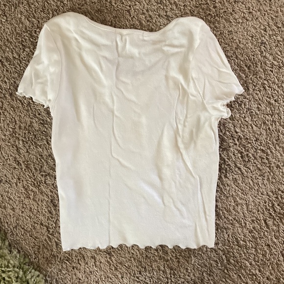 White tee - Picture 2 of 2